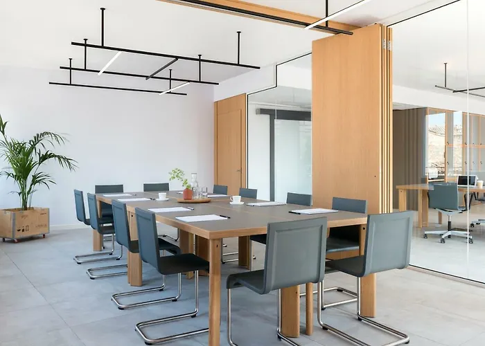 Penzion Bnbiz - Coworking 4*