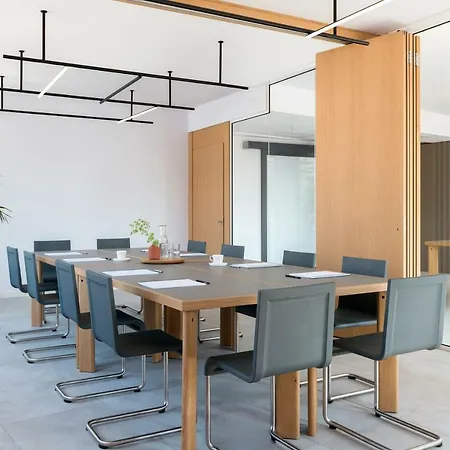 Pensjonat Bnbiz - Coworking 4*