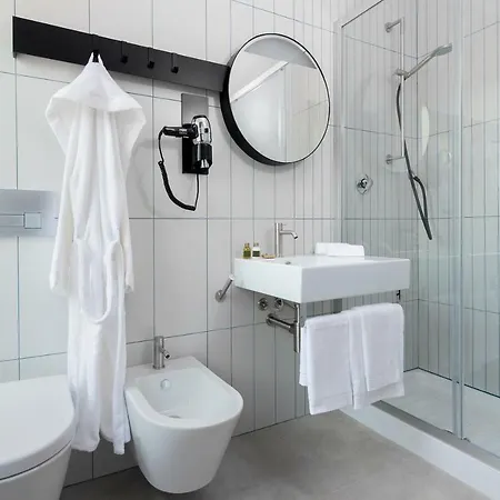 Pensjonat Bnbiz - Coworking Fiorenzuola dʼArda