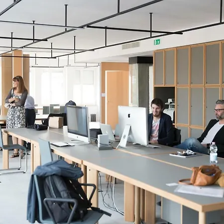 Pensjonat Bnbiz - Coworking 4*