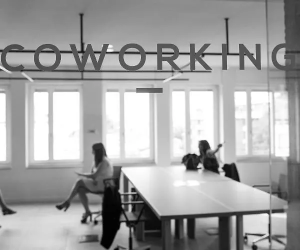 Bnbiz - Coworking 4* Fiorenzuola dʼArda